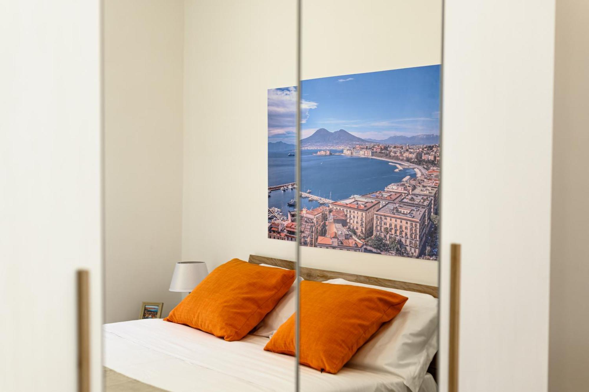 Appartamento Domus Romeo Napoli Esterno foto