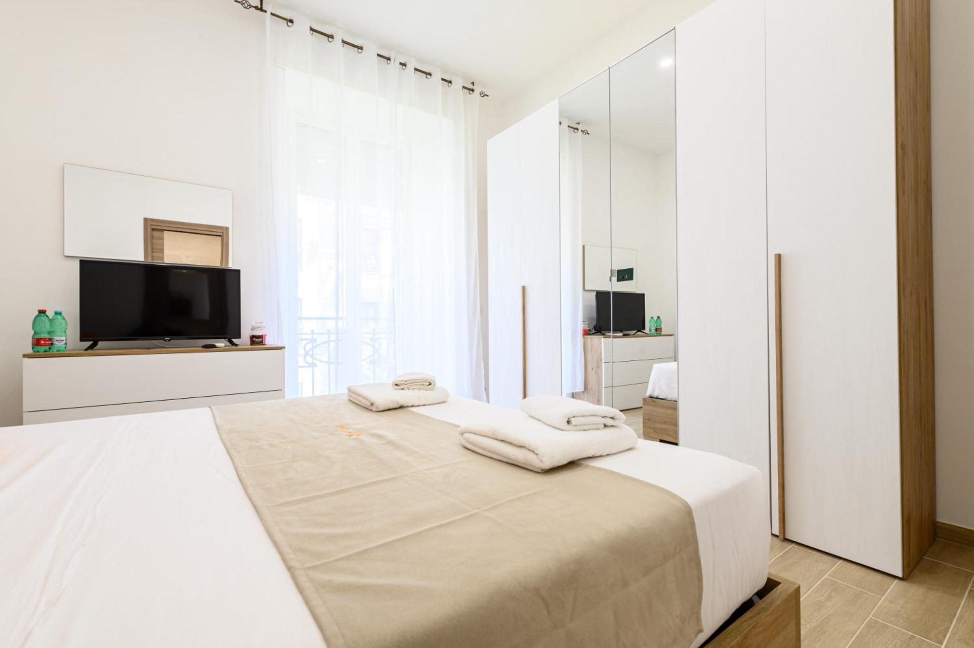 Appartamento Domus Romeo Napoli Esterno foto